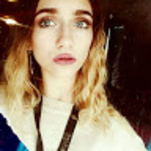 Meet your Posher, Carlie